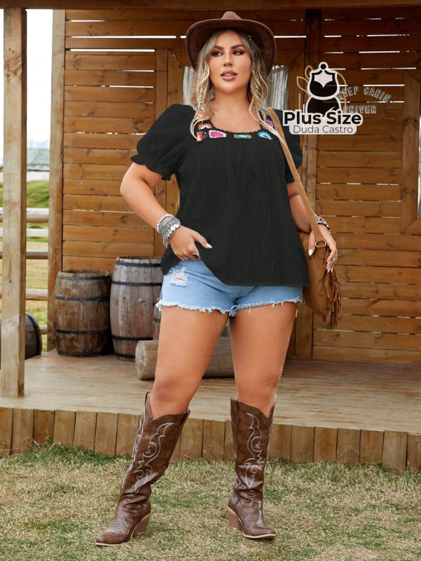 Bata Preta Com Flor De Crochê Plus Size Blusa