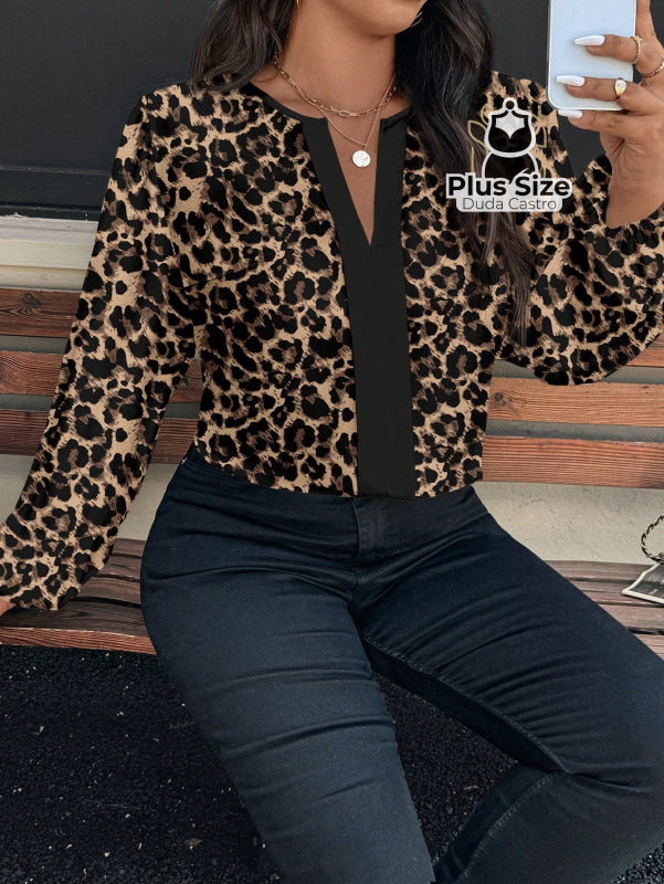 Blusa Animal Print Decote em V Plus Size Blusa Animal Print Decote em V Plus Size