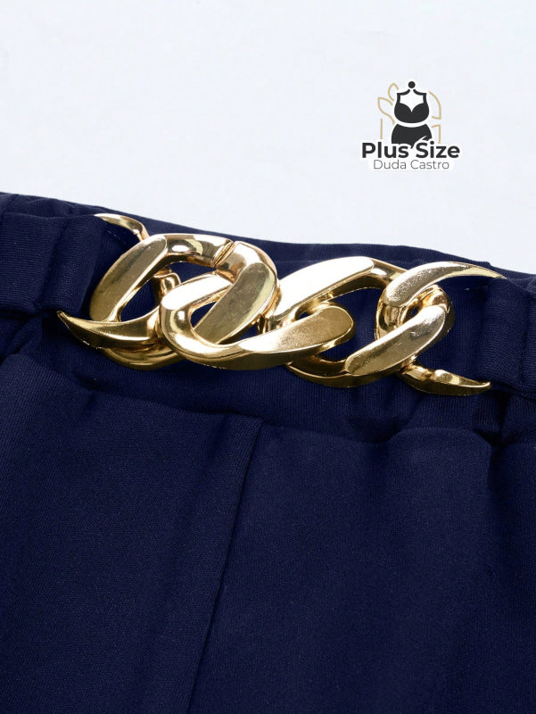 Calça de Perna Larga com Alta Elasticidade e Detalhes em Cinto Embutido Plus Size Várias Cores Calça de Perna Larga com