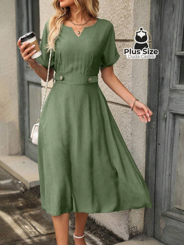Vestido Plus Size Acinturado Com Decote Vazado