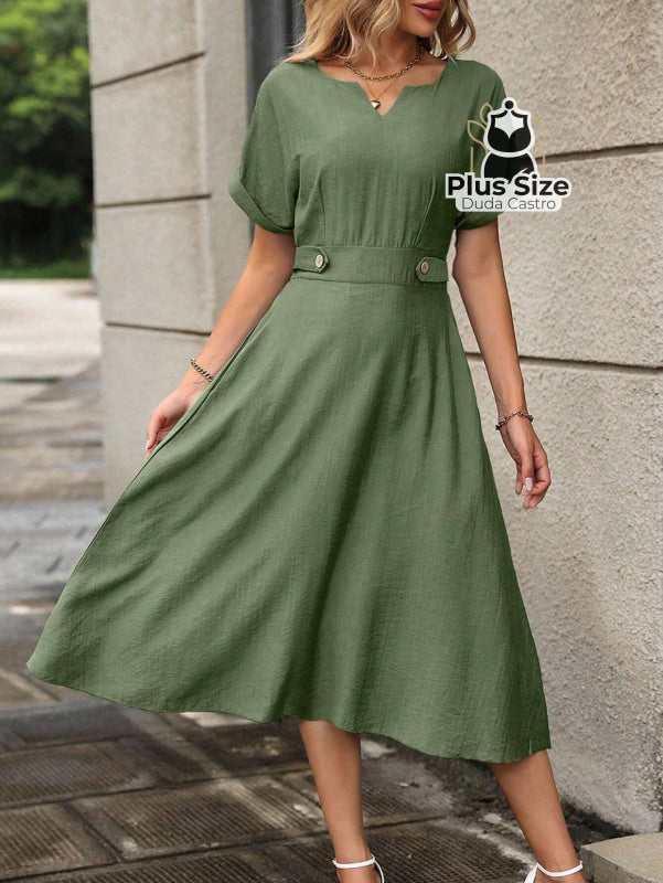 Vestido Plus Size Acinturado Com Decote Vazado