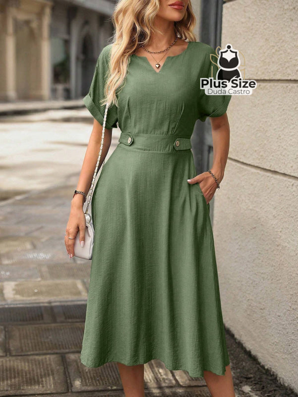 Vestido Plus Size Acinturado Com Decote Vazado