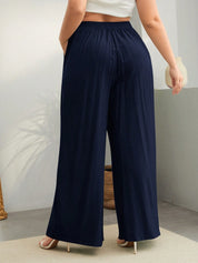 Pantalona Lisa de Cintura Alta e Cordinha na Cintura Plus Size