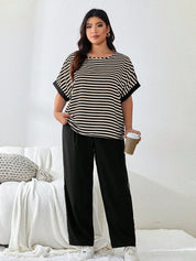 Conjunto Blusa Listrada e Calça Lisa Plus Size – Conforto, Estilo e Atitude, Tudo em Um Só Look