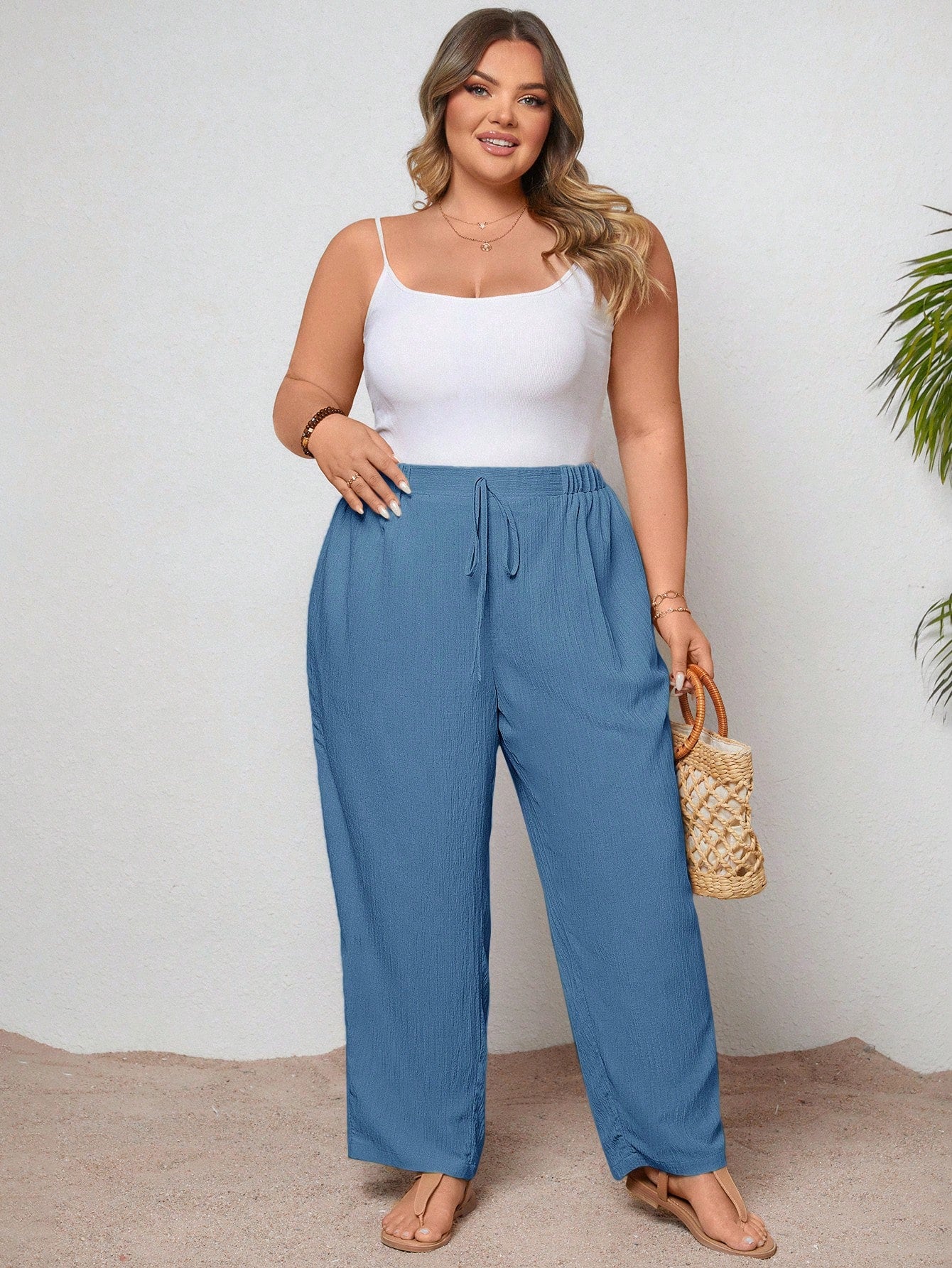 Calça com Bolsos Plus Size Extra