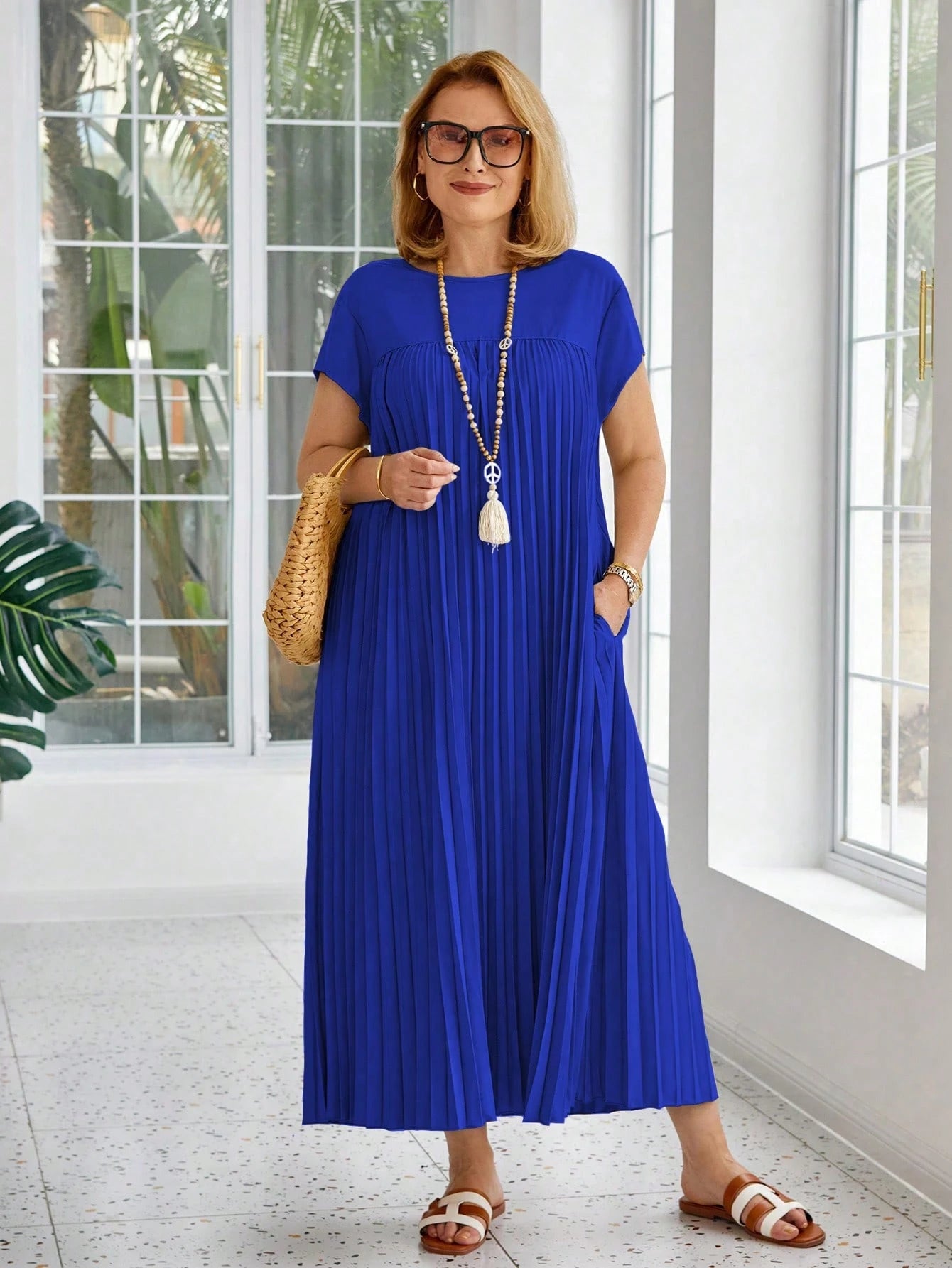 Vestido Solto e Elegante com Bolsos Plus Size Várias Cores