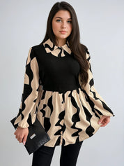 Blusa 2 em 1 com Sobreposição Plus Size -  Estampa Abstrata e Shape Alongado