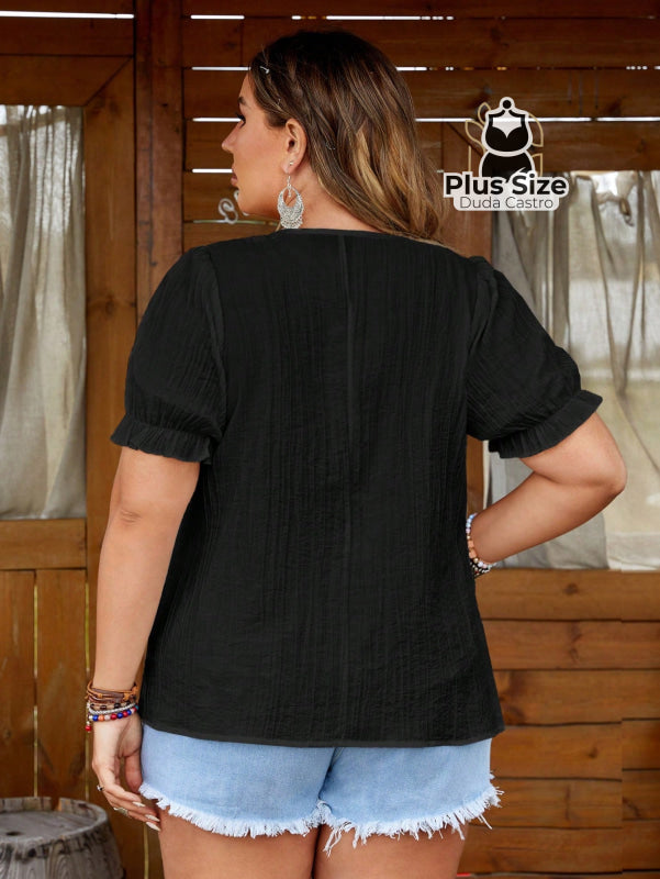 Bata Preta Com Flor De Crochê Plus Size Blusa