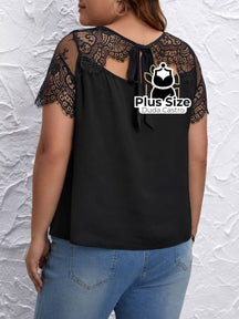 1 Plussize Blusa Com Renda E Detalhe Vazado Nas Costas Várias Cores G / Preto Plus Size