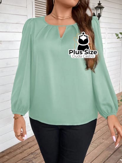 Blusa Decote V Mangas Compridas Plus Size