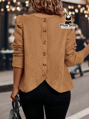 Blusa em Suede Manga Longa Com Detalhes de Botões Atrás Plu Size Blusa em Suede Manga Longa Com Detalhes de Botões