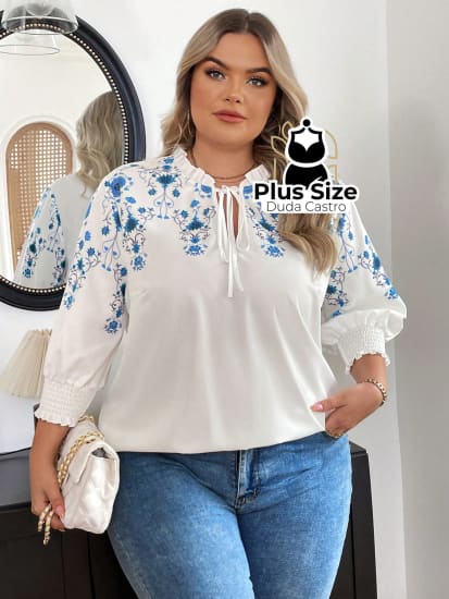 Blusa Floral Babados Com Amarração No Pescoço E Punhos Franzidos Plus Size Extra