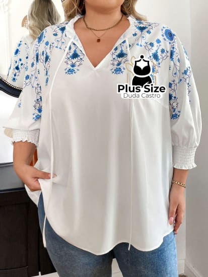 Blusa Floral Babados Com Amarração No Pescoço E Punhos Franzidos Plus Size Extra