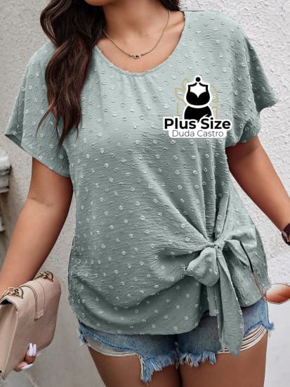 Blusa Manga Curta Com Detalhe De Nó Plus Size