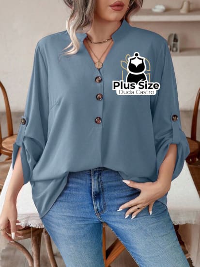 Blusa Manga E Decote Com Detalhe Em Botões Plus Size