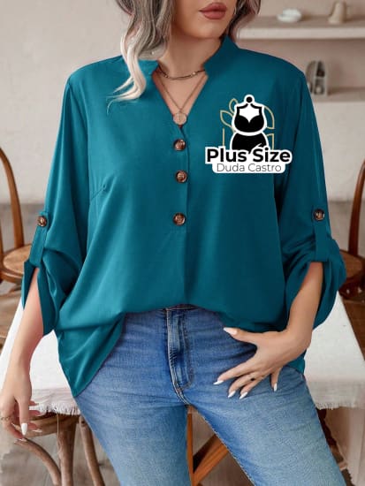 Blusa Manga E Decote Com Detalhe Em Botões Plus Size