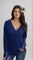 Blusa Manga Longa Detalhe do Botão e Gola V Plus Size G / Azul Blusa Manga Longa Detalhe do Botão e Gola V Plus Size