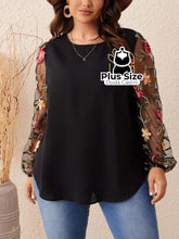 Blusa Manga Longa Em Bordado Floral Bainha Curvada Plus Size