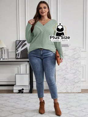 Blusa Manga Longa Slim Fit Decote V Plus Size Sueter