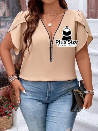 Blusa Meio Zíper Manga Pétala Plus Size