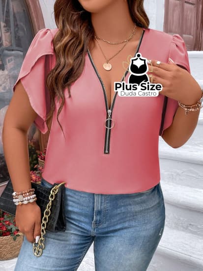 Blusa Meio Zíper Manga Pétala Plus Size