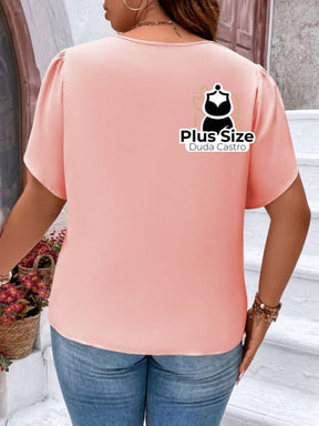 Blusa Meio Zíper Manga Pétala Plus Size