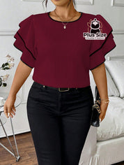 Blusa Plus Size Elegância Estruturada – Babado Duplo com Acabamento Contrastante Blusa Plus Size Elegância Estruturada