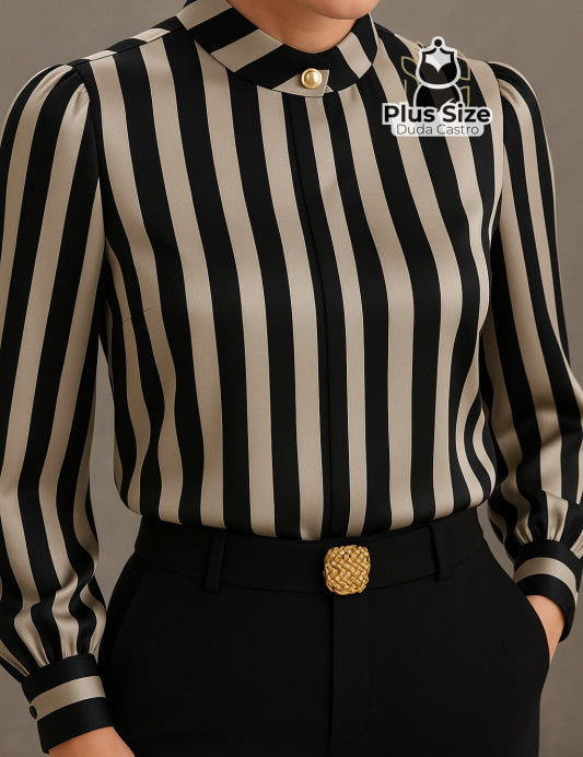 Blusa Plus Size Essência Chic – Gola Alta com Pregas Frontais e Manga Levemente Bufante Blusa Plus Size Essência Chic –