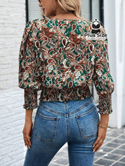 Blusa Plus Size Jardim Boho – Estampa Exclusiva com Cintura Marcada e Manga 3/4 Blusa Plus Size Jardim Boho – Estampa