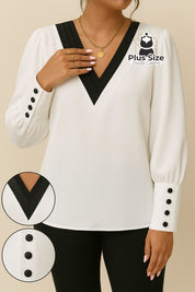 Blusa Plus Size Parisienne – Gola V Estruturada com Recorte Preto e Botões nos Punhos Blusa Plus Size Parisienne – Gola