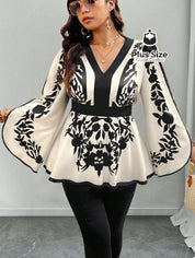 Blusa Plus Size Poder Estampado – Floral Preto & Off com Manga Sino e Cintura Marcada Branco / G Blusa Plus Size Poder