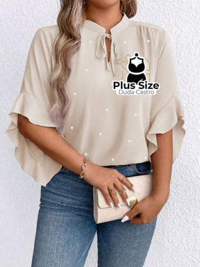 Blusa Social Com Detalhe Em Pérolas Plus Size