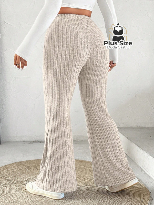 Calça Cintura Alta Flare Plus Size