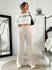 Calça Cintura Alta Flare Plus Size