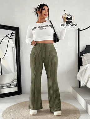 Calça Cintura Alta Flare Plus Size
