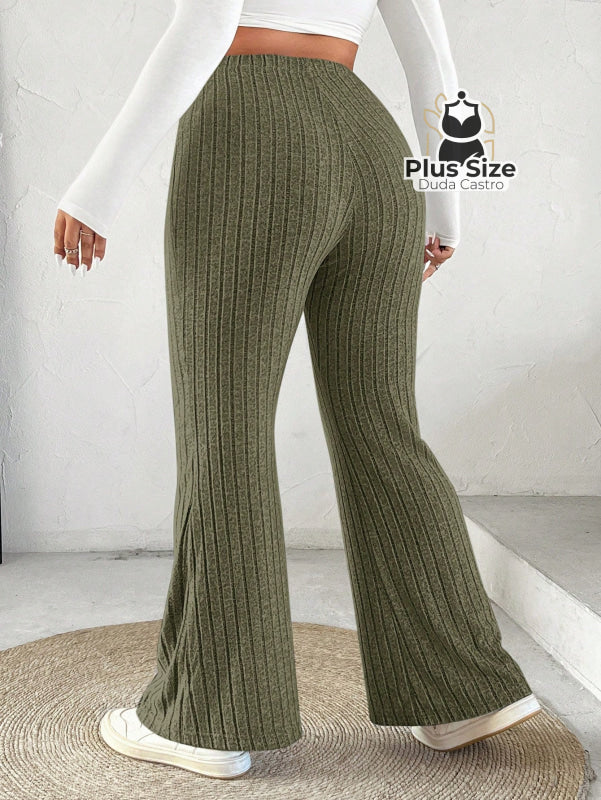 Calça Cintura Alta Flare Plus Size