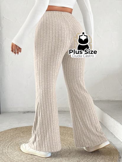 Calça Cintura Alta Flare Plus Size