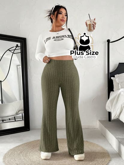 Calça Cintura Alta Flare Plus Size