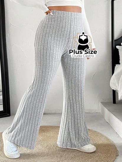 Calça Cintura Alta Flare Plus Size G / Cinza