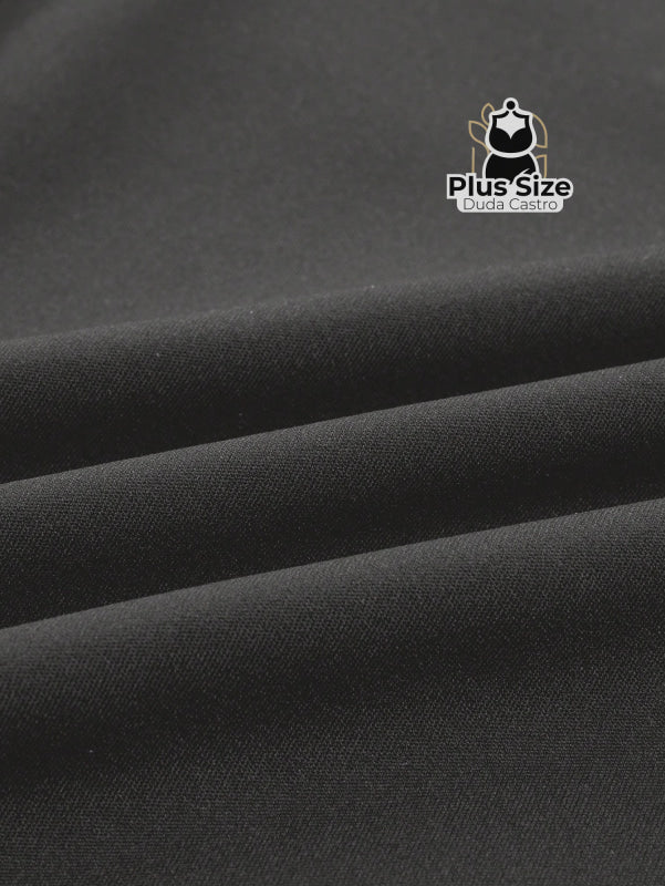 Calça de Perna Larga com Alta Elasticidade e Detalhes em Cinto Embutido Plus Size Várias Cores Calça de Perna Larga com
