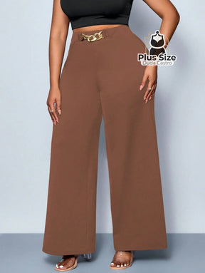 Calça de Perna Larga com Alta Elasticidade e Detalhes em Cinto Embutido Plus Size Várias Cores Calça de Perna Larga com