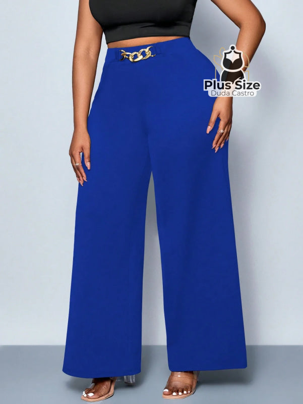 Calça de Perna Larga com Alta Elasticidade e Detalhes em Cinto Embutido Plus Size Várias Cores Calça de Perna Larga com