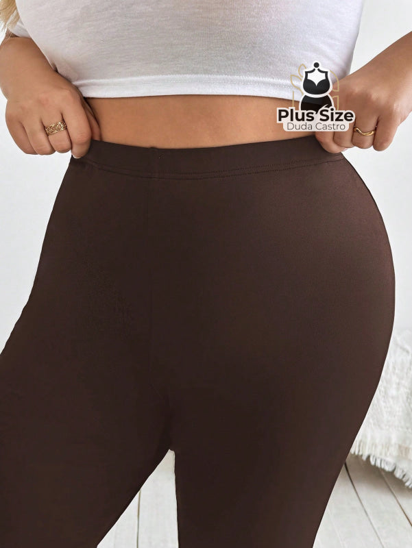 Calça Flare de Alta Elasticidade Plus Size Extra 125 Calça Flare de Alta Elasticidade Plus Size Extra