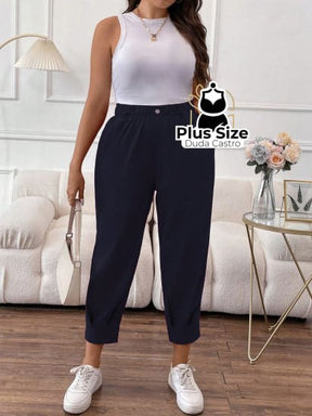 Calça Lisa Com Bolso Plus Size Calça