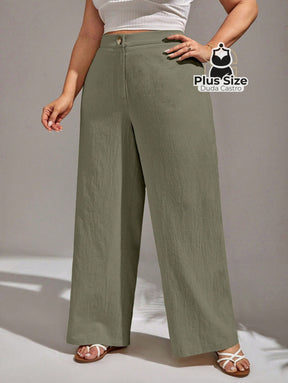 Calça Lisa de Botão Perna Reta Plus Size Calça Lisa de Botão Perna Reta Plus Size