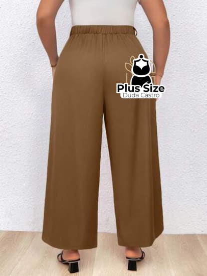 Calça Reta Plissada Lisa Plus Size Calça