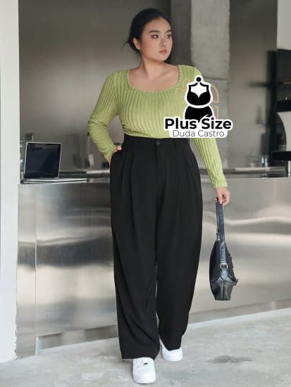 Calça Social Caimento Solto Perna Larga Com Plissados Várias Cores Plus Size