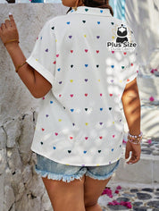 Blusa Com Botões E Estampa De Coração Plus Size
