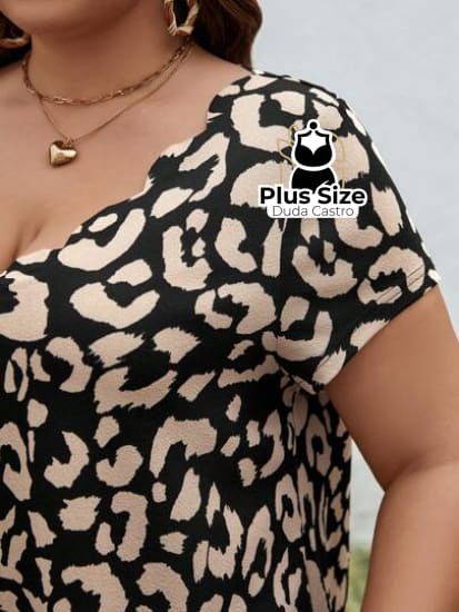 Camisa Estampa De Leopardo Gola V Plus Size Extra Blusa