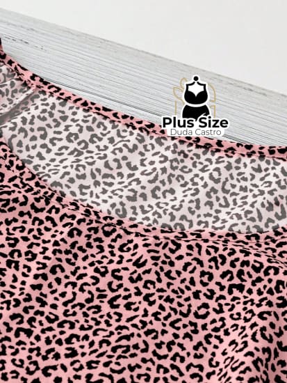 Camisa Estampa Leopardo Gola Redonda Manga Curta E Solta Várias Cores Plus Size Extra Blusa